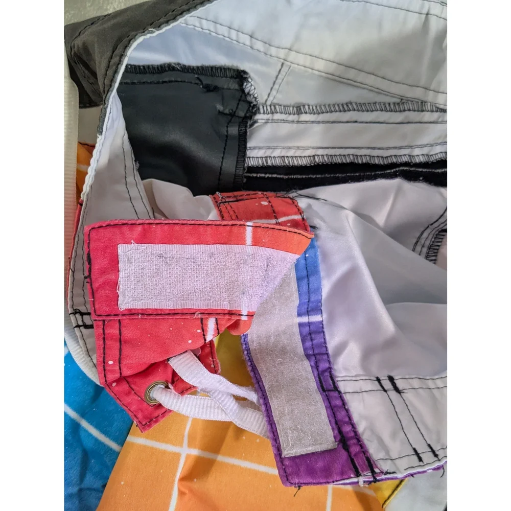 ❤️ Quicksilver Colorful Grid Swim Shorts